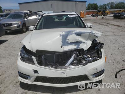 Piąte zdjęcie samochodu w środku: 2012 MERCEDES-BENZ C 300 4MATIC VIN:WDDGF8BB6CR226785 - miniatura