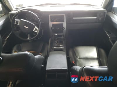Zdjęcie 8 z 13 samochodu: 2008 JEEP COMMANDER SPORT VIN:1J8HG48N18C187516 - miniatura