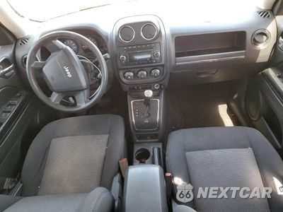 Zdjęcie 8 z 13 samochodu: 2010 JEEP PATRIOT SPORT VIN:1J4NF2GB1AD517464 - miniatura