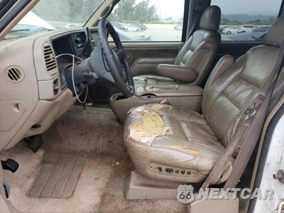 Zdjęcie 7 z 13 samochodu: 1998 CHEV SUBURBAN K VIN:3GNFK16RXWG103566 - miniatura