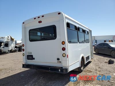 Czwarte zdjęcie samochodu z boku: 2011 FORD ECONOLINE E350 SUPER DUTY CUTAWAY VAN VIN:1FDEE3FL4BDA49168 - miniatura
