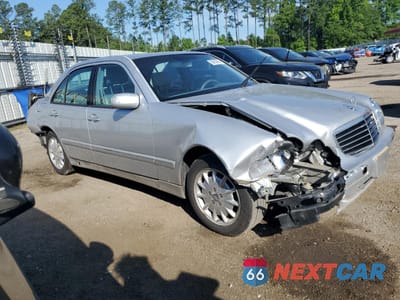 Czwarte zdjęcie samochodu z boku: 2001 MERCEDES-BENZ E 320 VIN:WDBJF65J81B179612 - miniatura