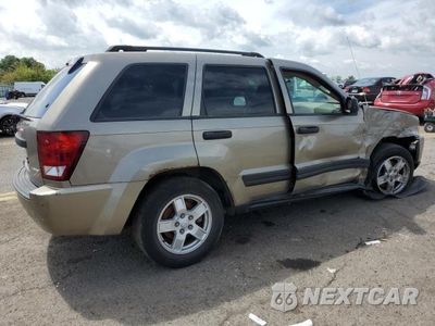 Piąte zdjęcie samochodu w środku: 2005 JEEP GRAND CHEROKEE LAREDO VIN:1J4GR48K15C599279 - miniatura