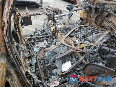 Zdjęcie 8 z 11 samochodu: 2008 BMW 528 I VIN:WBANU53528CT09068 - miniatura