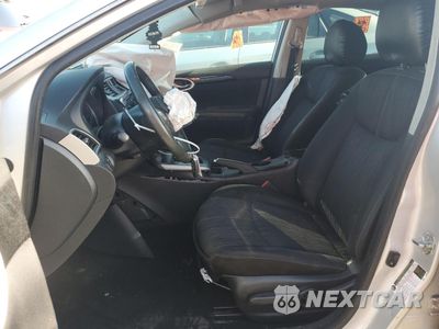 Zdjęcie 7 z 12 samochodu: 2018 NISSAN SENTRA S VIN:3N1AB7AP2JL609424 - miniatura