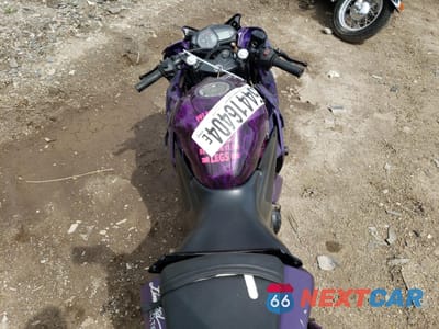 Zdjęcie 6 z 10 samochodu: 2017 YAMAHA YZFR3 A VIN:MH3RH15YXHK002232 - miniatura