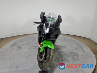 Drugie zdjęcie samochodu z przodu: 2024 KAWASAKI ZX1002 T VIN:JKBZXVT15RA000108 - miniatura