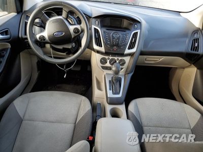 Zdjęcie 8 z 12 samochodu: 2014 FORD FOCUS SE VIN:1FADP3F27EL130828 - miniatura