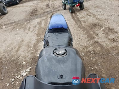 Piąte zdjęcie samochodu w środku: 2003 HONDA CBR900 RR VIN:JH2SC50023M105303 - miniatura