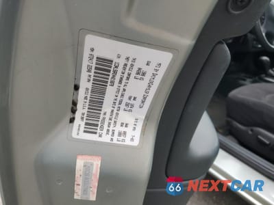 Zdjęcie 12 z 12 samochodu: 2004 CHRYSLER SEBRING LXI VIN:1C3AL56R24N216878 - miniatura