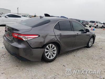 Trzecie zdjęcie samochodu z tyłu: 2020 TOYOTA CAMRY LE VIN:4T1C11AK1LU954801 - miniatura