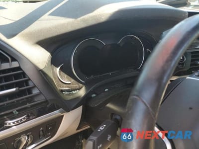 Zdjęcie 9 z 13 samochodu: 2019 BMW X3 XDRIVE30I VIN:5UXTR9C55KLE11184 - miniatura
