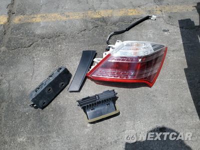Zdjęcie 12 z 13 samochodu: 2009 ACURA RL VIN:JH4KB26659C001231 - miniatura