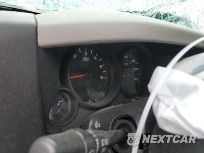 Zdjęcie 9 z 12 samochodu: 2011 GMC SIERRA C1500 SL VIN:1GTR1UEA9BZ460205 - miniatura