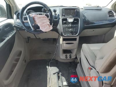 Zdjęcie 8 z 13 samochodu: 2015 CHRYSLER TOWN & COUNTRY TOURING L VIN:2C7WC1CG8FR645707 - miniatura