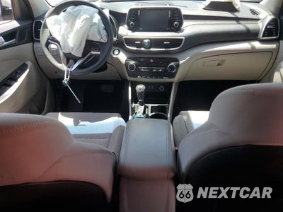 Zdjęcie 8 z 14 samochodu: 2019 HYUNDAI TUCSON LIMITED VIN:KM8J33A43KU890015 - miniatura