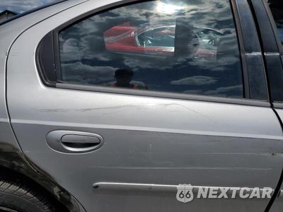 Zdjęcie 10 z 12 samochodu: 2005 DODGE NEON SXT VIN:1B3ES56C45D113868 - miniatura