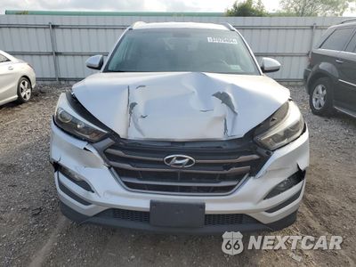 Piąte zdjęcie samochodu w środku: 2016 HYUNDAI TUCSON VIN:KM8J3CA46GU242093 - miniatura
