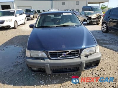 Piąte zdjęcie samochodu w środku: 1999 VOLVO V70 XC VIN:YV1LZ56DXX2570610 - miniatura