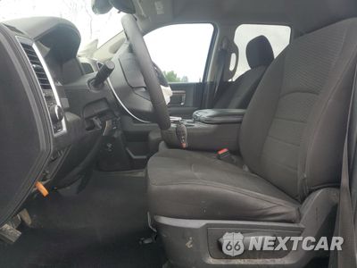 Zdjęcie 7 z 12 samochodu: 2020 RAM 1500 CLASSIC WARLOCK VIN:1C6RR7GT0LS142919 - miniatura