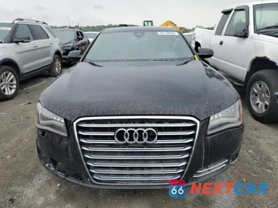 Piąte zdjęcie samochodu w środku: 2011 AUDI A8 L QUATTRO VIN:WAURVAFD8BN021674 - miniatura