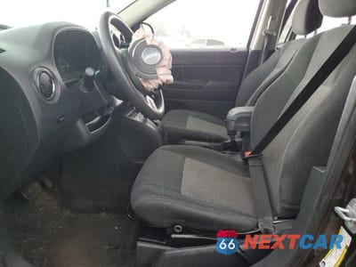 Zdjęcie 7 z 14 samochodu: 2014 JEEP COMPASS SPORT VIN:1C4NJCBBXED647377 - miniatura