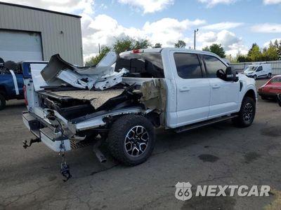 Trzecie zdjęcie samochodu z tyłu: 2023 FORD F150 SUPERCREW VIN:1FTFW1E51PKD40646 - miniatura