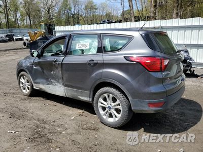 Drugie zdjęcie samochodu z przodu: 2019 FORD ESCAPE S VIN:1FMCU0F70KUB90895 - miniatura