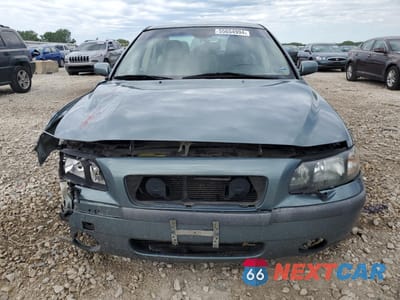 Piąte zdjęcie samochodu w środku: 2004 VOLVO S60 VIN:YV1RS61T942329894 - miniatura