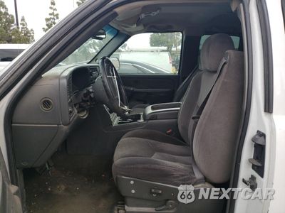 Zdjęcie 7 z 12 samochodu: 2003 GMC NEW SIERRA K1500 VIN:2GTEK19T631219637 - miniatura