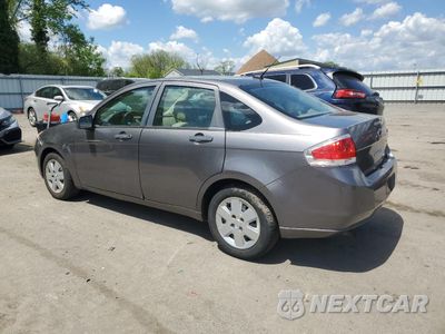 Drugie zdjęcie samochodu z przodu: 2010 FORD FOCUS S VIN:1FAHP3EN1AW203021 - miniatura