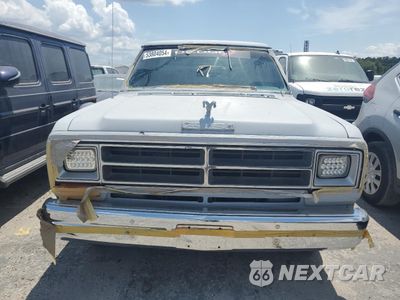 Piąte zdjęcie samochodu w środku: 1988 DODGE D-SERIES D100 VIN:1B7FD04YXJS670840 - miniatura