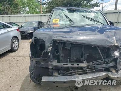 Zdjęcie 10 z 13 samochodu: 2004 TOYOTA TUNDRA DOUBLE CAB LIMITED VIN:5TBDT48114S453049 - miniatura