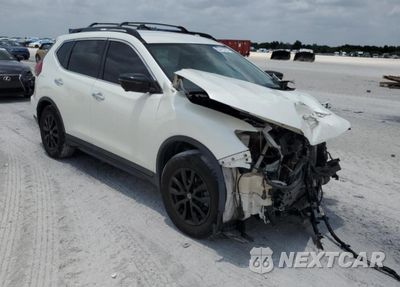 Czwarte zdjęcie samochodu z boku: 2018 NISSAN ROGUE S VIN:5N1AT2MT8JC743657 - miniatura