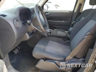 Zdjęcie 7 z 13 samochodu: 2010 JEEP PATRIOT SPORT VIN:1J4NF2GB1AD517464 - miniatura