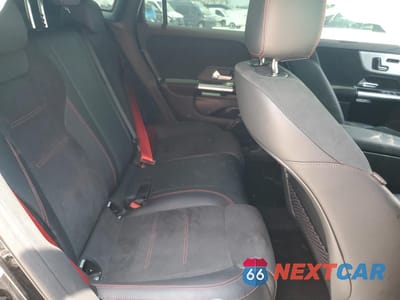 Zdjęcie 10 z 13 samochodu: 2023 MERCEDES-BENZ GLA 35 AMG VIN:W1N4N5BB6PJ485076 - miniatura