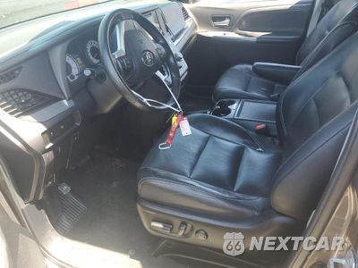 Zdjęcie 7 z 13 samochodu: 2016 TOYOTA SIENNA SE VIN:5TDXK3DC1GS729890 - miniatura