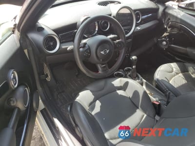 Zdjęcie 8 z 12 samochodu: 2013 MINI COOPER COUPE JOHN COOPER WORKS VIN:WMWSX9C56DT380415 - miniatura