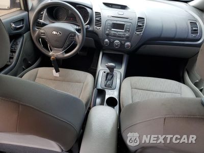 Zdjęcie 8 z 14 samochodu: 2015 KIA FORTE LX VIN:KNAFK4A61F5358361 - miniatura