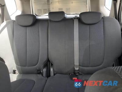 Zdjęcie 10 z 13 samochodu: 2012 KIA RONDO VIN:KNAHH8A83C7401758 - miniatura