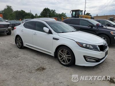 Czwarte zdjęcie samochodu z boku: 2013 KIA OPTIMA SX VIN:5XXGR4A60DG106807 - miniatura
