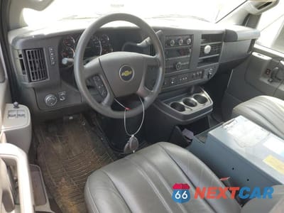 Zdjęcie 8 z 12 samochodu: 2023 CHEVROLET EXPRESS G2500 VIN:1GCWGAFP5P1129176 - miniatura