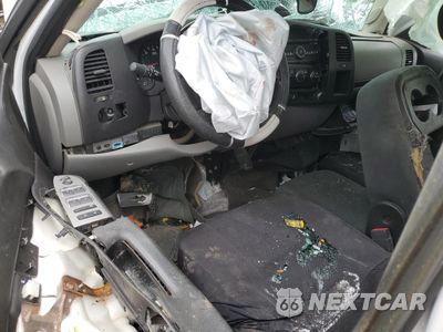 Zdjęcie 8 z 12 samochodu: 2011 GMC SIERRA C1500 SL VIN:1GTR1UEA9BZ460205 - miniatura