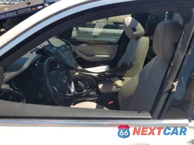 Zdjęcie 7 z 13 samochodu: 2019 BMW X3 XDRIVE30I VIN:5UXTR9C55KLE11184 - miniatura