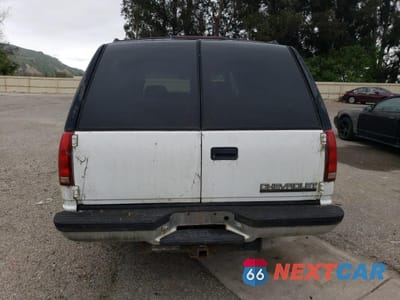 Zdjęcie 6 z 13 samochodu: 1998 CHEVROLET SUBURBAN K1500 VIN:3GNFK16RXWG103566 - miniatura