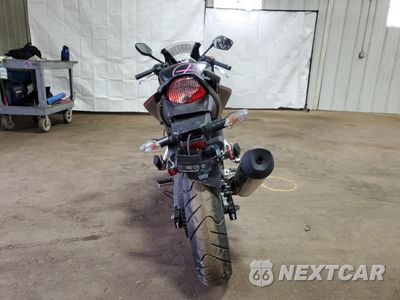 Czwarte zdjęcie samochodu z boku: 2018 HONDA CBR300 R VIN:MLHNC5103J5400306 - miniatura