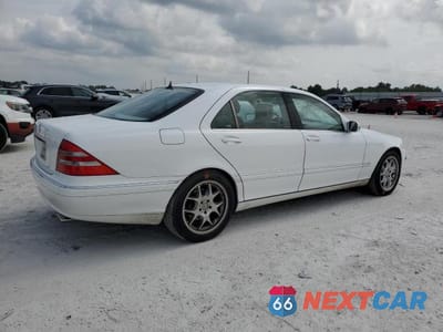 Trzecie zdjęcie samochodu z tyłu: 2000 MERCEDES-BENZ S 500 VIN:WDBNG75J7YA038440 - miniatura