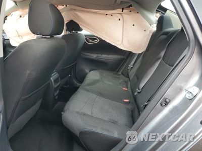 Zdjęcie 10 z 12 samochodu: 2018 NISSAN SENTRA S VIN:3N1AB7AP7JY211631 - miniatura