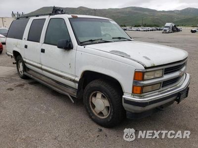 Czwarte zdjęcie samochodu z boku: 1998 CHEV SUBURBAN K VIN:3GNFK16RXWG103566 - miniatura