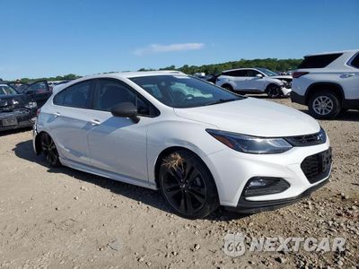 Czwarte zdjęcie samochodu z boku: 2018 CHEVROLET CRUZE LT VIN:3G1BE6SM4JS592986 - miniatura